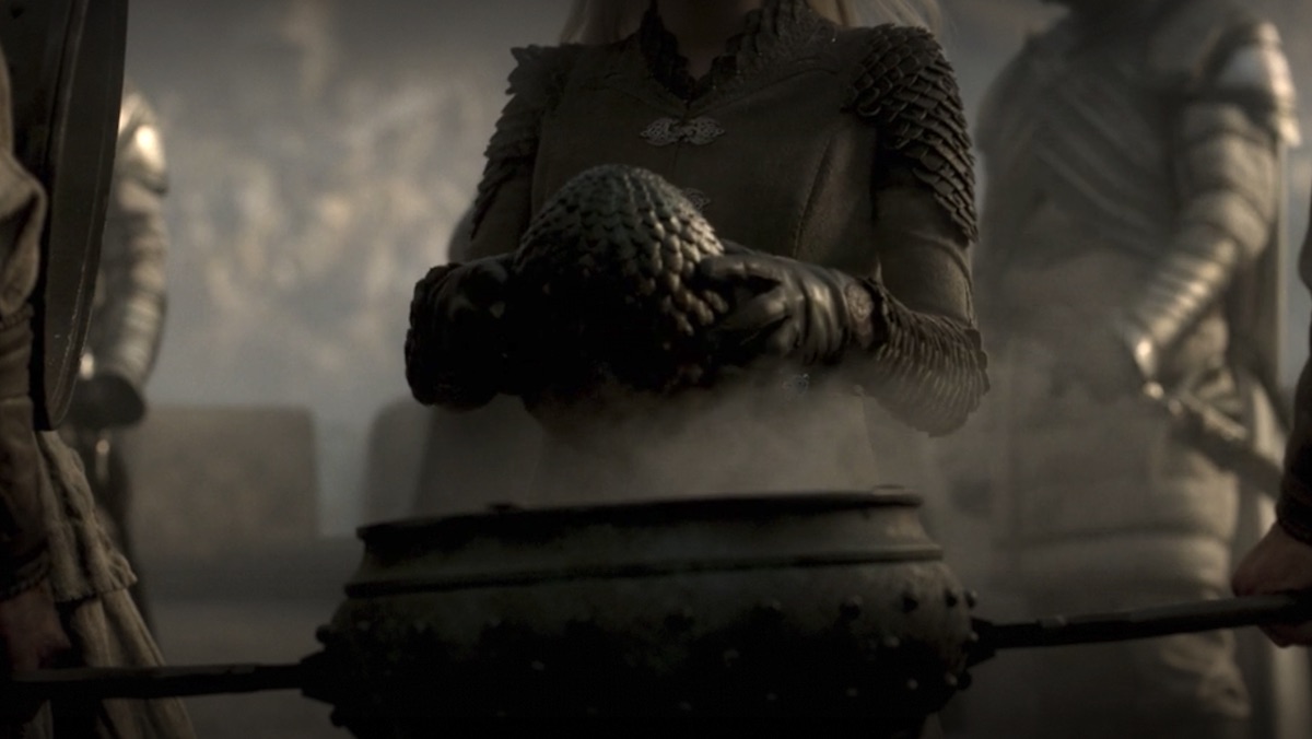 Princess Rhaenyra returns a dragon egg to its holder on House of the Dragon