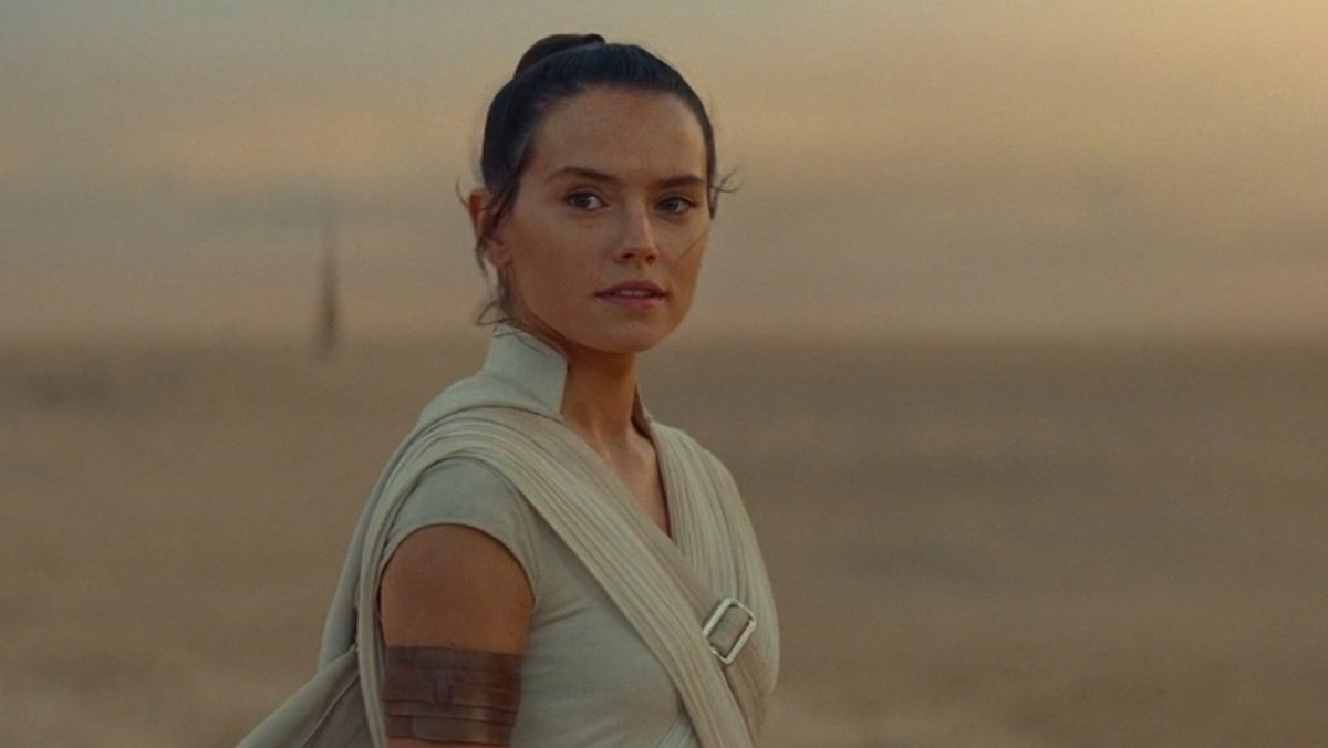 Rey looking over her shoulder in The Rise of Skywalker